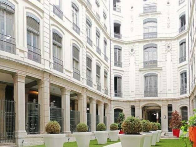 Espace bureau à vendre 1 249 000 € 227 m² de bureaux divisible jusqu'à 227 m² Terreaux Lyon 1er arrondissement 69001