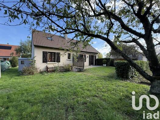 Maison à vendre 175 000 € 6 pièces 4 chambres 130 m² 775 m² de terrain Bellevue les Ozieres Yzeure 03400