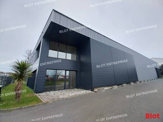 Entrepôt à louer 10 359 € 1 327 m² d'espace de stockage Ermur-Les Forges Pornichet 44380