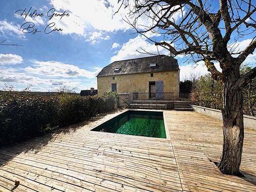 Maison à vendre 223 000 € 4 pièces 2 chambres 80 m² 3 898 m² de terrain Salignac-Eyvigues 24590