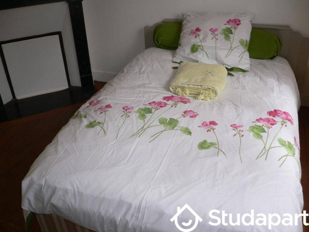 Appartement 1 pièce 13 m² · à Le Mesnil-Esnard · 13 m² · 450 €