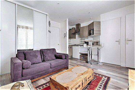 Appartement 2 pièces 28 m² · à Paris 8ème Arrondissement · 28 m² · 1 900 €
