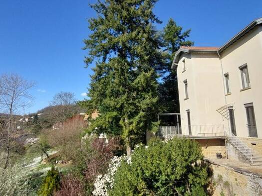 Maison à vendre 1 250 000 € 5 pièces 4 chambres 126,9 m² 785 m² de terrain Est Saint-Cyr-au-Mont-d'Or 69450