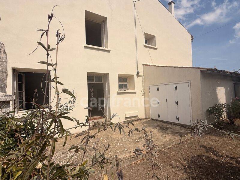 Maison 4 pièces 102 m² · à Mauzé-sur-le-Mignon · 102 m² · 109 500 €