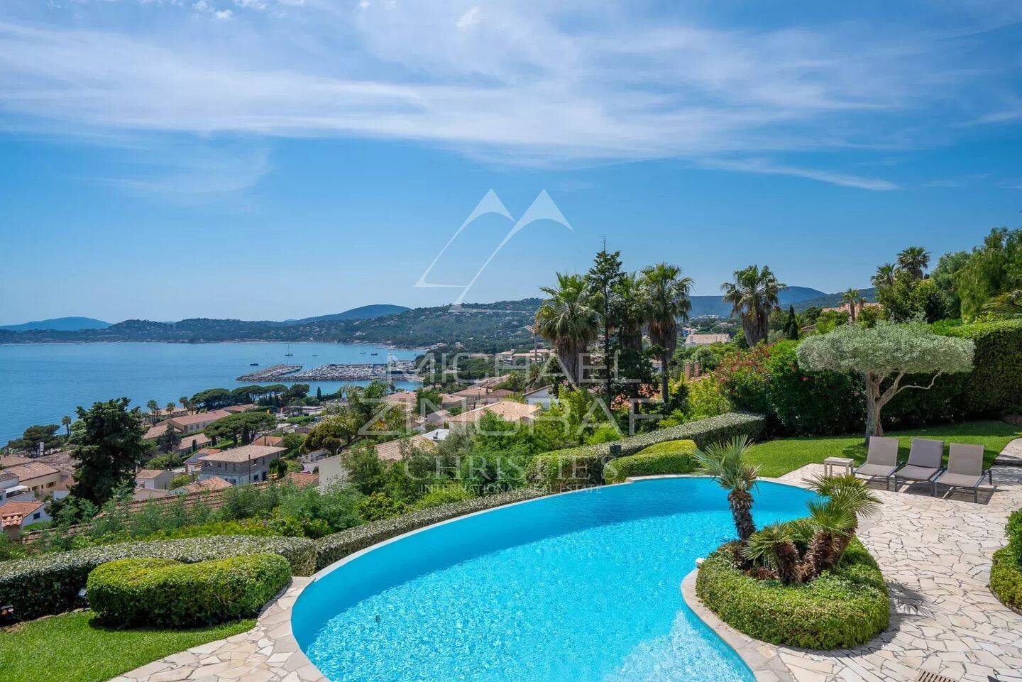 Maison 174 m² · à Roquebrune-sur-Argens · 174,4 m² · 2 750 000 €