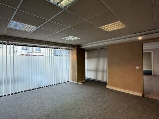 Local commercial à vendre 340 000 € 169,3 m² de surface de vente Centre Ville Beaumont-sur-Oise 95260