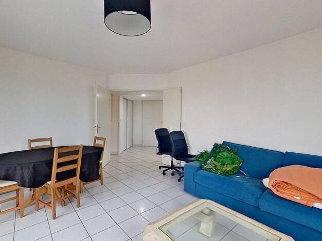 Appartement à louer 995 € 3 pièces 2 chambres 70 m² 6ème étage Le Bachut Lyon 8ème 69008