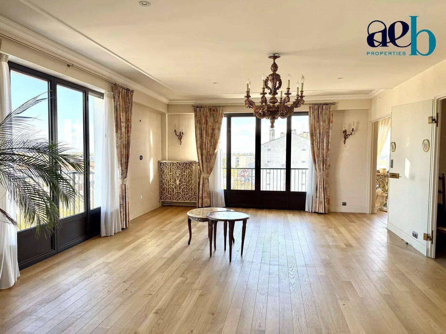 Appartement 6 pièces 195 m² · à Troyes · 194,9 m² · 300 000 €