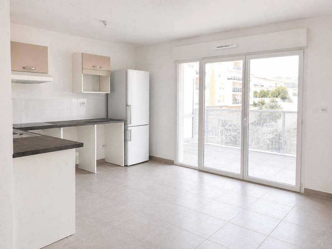 Appartement 2 pièces 42 m² · à Le Lavandou · 42 m² · 683 €