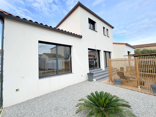 Maison à vendre - Première occupation 410 000 € 4 pièces 3 chambres 102 m² 586 m² de terrain Villelongue-de-la-Salanque 66410