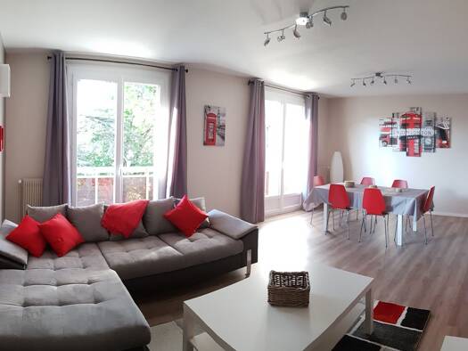 Appartement à louer 490 € 1 pièce 103 m² Étage 2/4 disponible dès maintenant Leon Blum-La Raye Dieu Clermont-Ferrand 63000