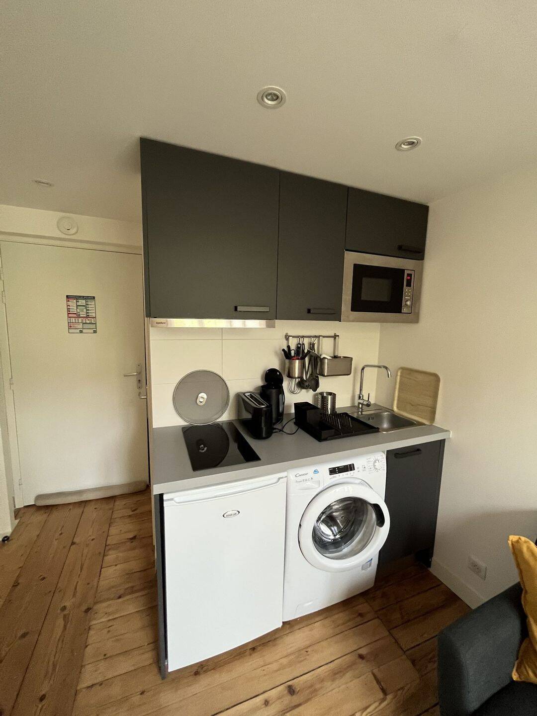 Appartement 2 pièces 24 m² · à Bordeaux · 24,3 m² · 727 €/mois
