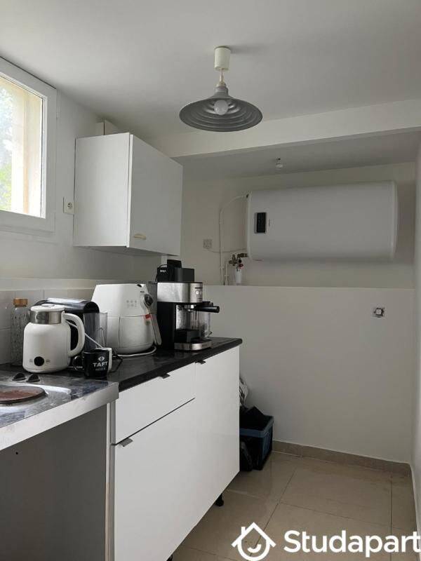 1 pièce 28 m² · à Villebon-sur-Yvette · 28 m² · 600 €