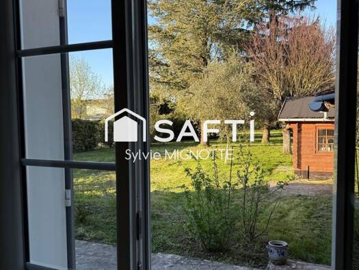 Maison de plain-pied à vendre 255 000 € 6 pièces 4 chambres 105 m² 1 269 m² de terrain Sud Surgères 17700