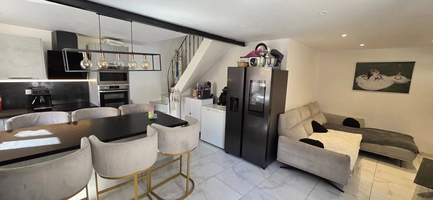 Maison 3 pièces 63 m² · à Violès · 63 m² · 156 000 €