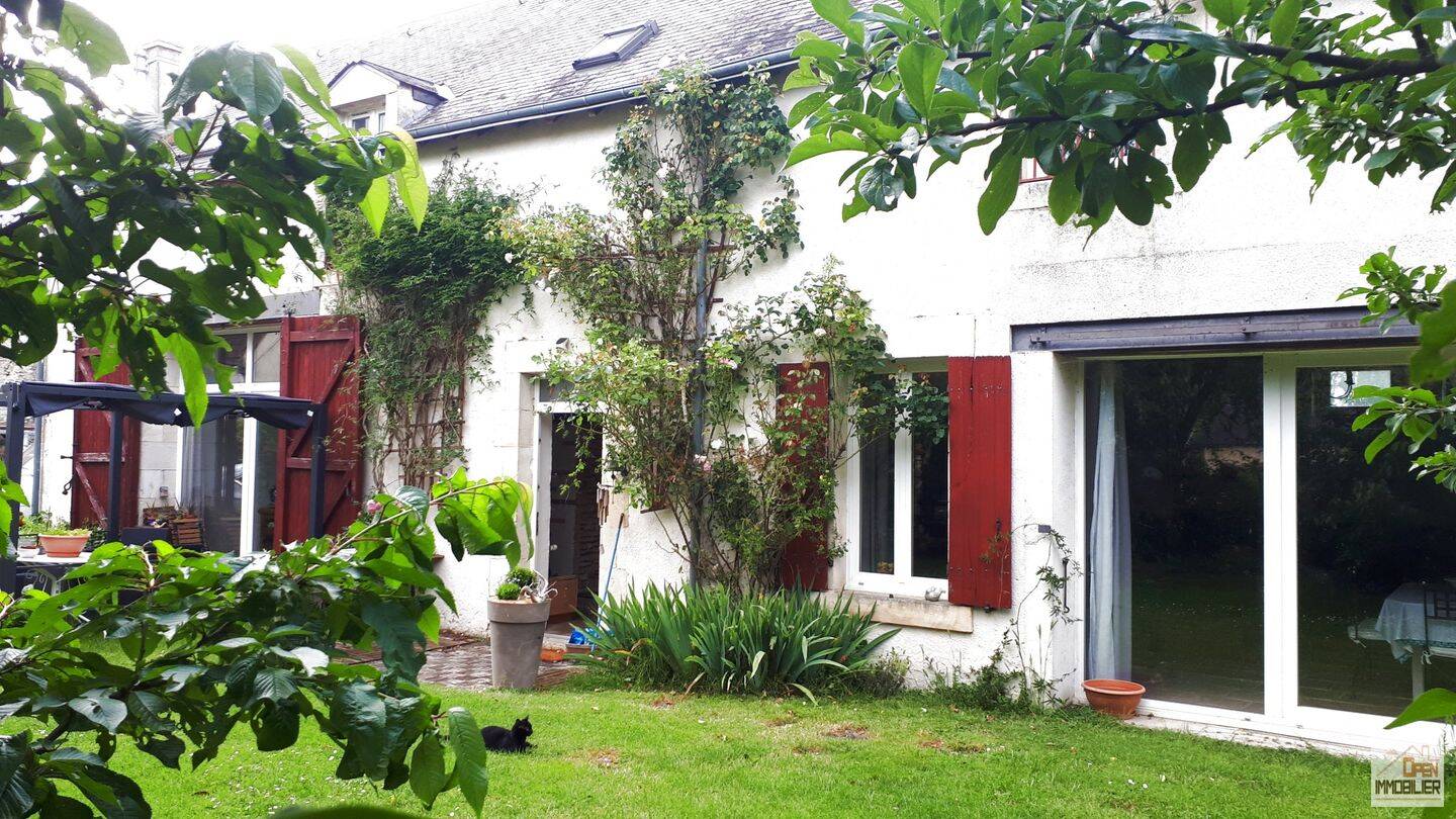 Maison 8 pièces 247 m² · à Luçay-le-Libre · 247 m² · 310 000 €