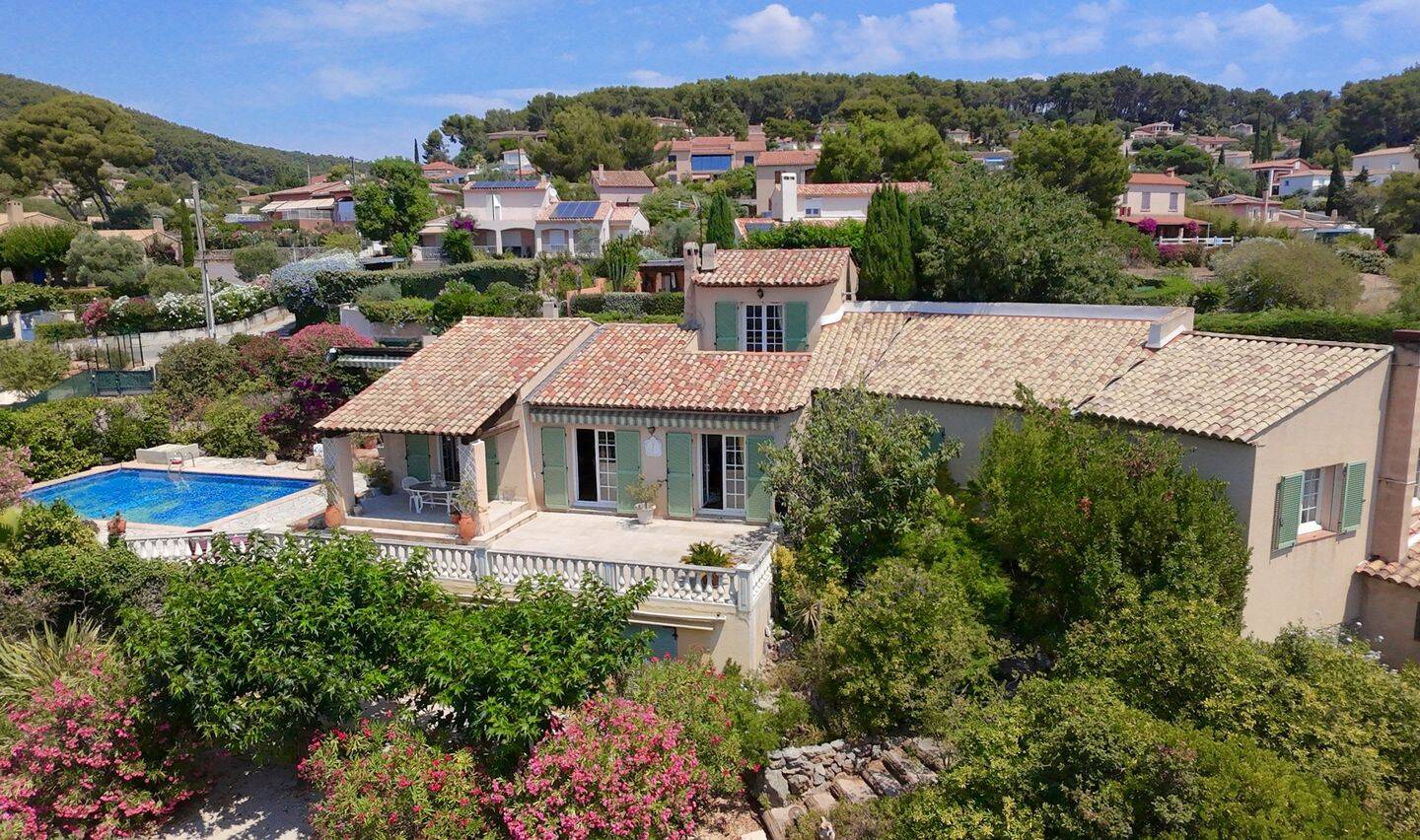 Maison 6 pièces 231 m² · à Carqueiranne · 231 m² · 1 380 000 €