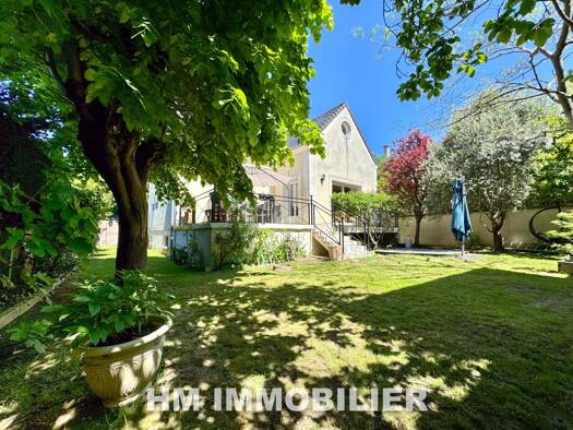 Maison à vendre 845 000 € 6 pièces 4 chambres 130 m² 507 m² de terrain Cimetiere Créteil 94000