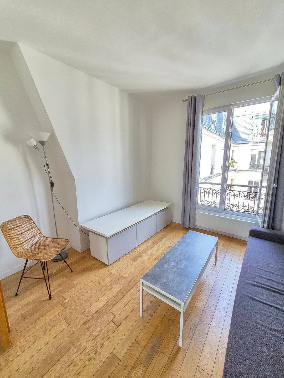 Appartement 2 pièces 36 m² · à Paris 10ème Arrondissement · 35,6 m² · 420 000 €