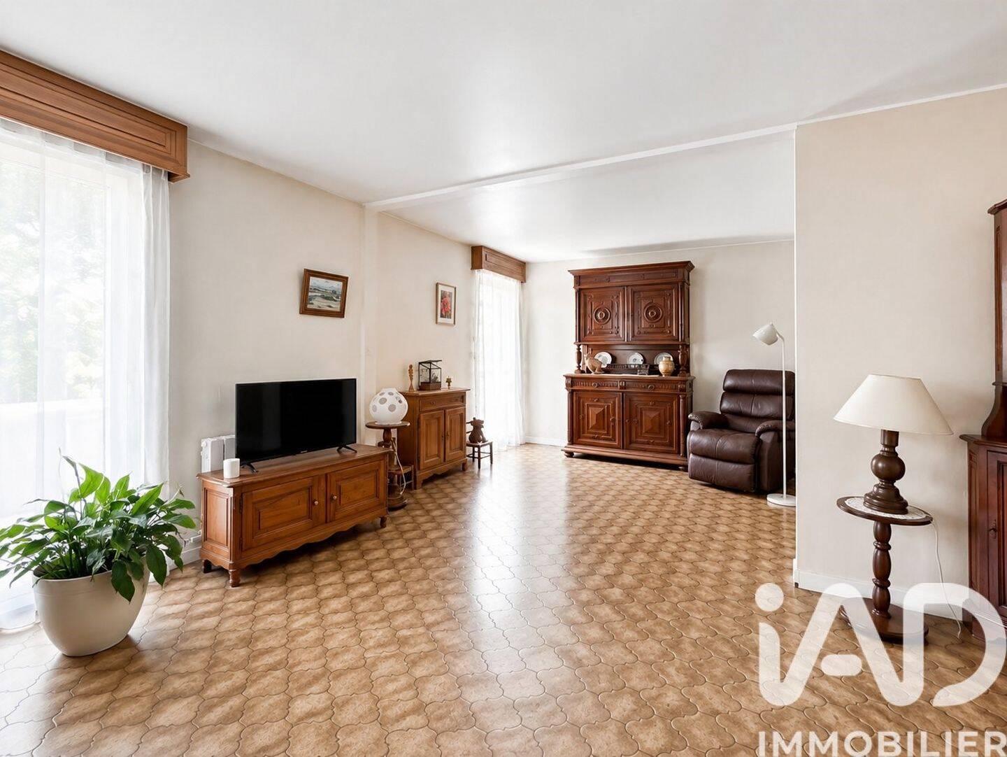 Appartement 4 pièces 83 m² · à Creil · 82,7 m² · 88 000 €