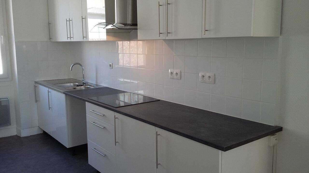Appartement 3 pièces 80 m² · à Castres · 80 m² · 670 €