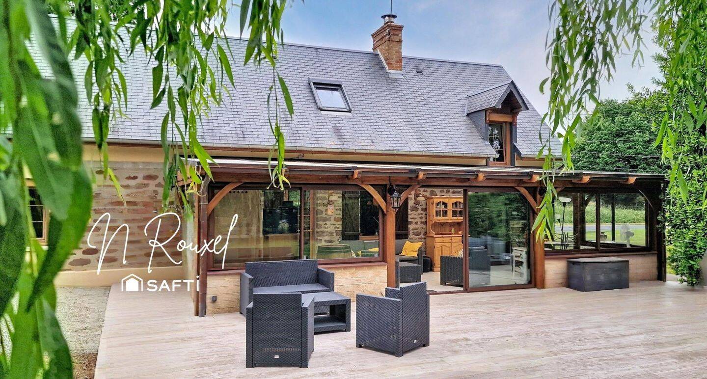 Maison 6 pièces 170 m² · à Moyon Villages · 170 m² · 250 000 €