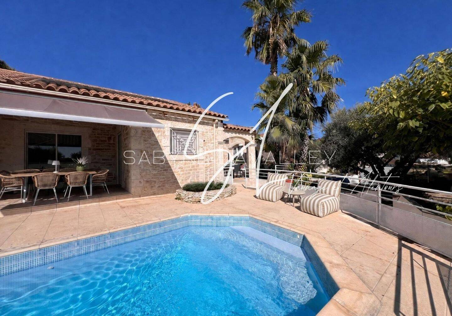 Maison 5 pièces 152 m² · à Saint-Brès · 152 m² · 565 000 €