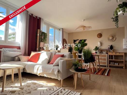 Appartement à vendre 129 000 € 2 pièces 1 chambre 60 m² Étage 3/4 Comboire Échirolles 38130