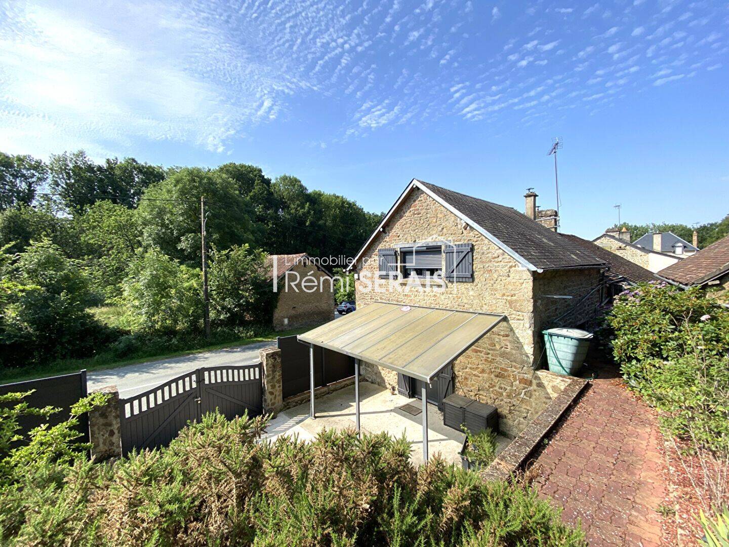 Maison 5 pièces 139 m² · à Saint-Pierre-des-Nids · 139 m² · 143 500 €