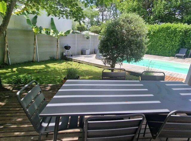 Maison 6 pièces 128 m² · à Saint-Aubin-de-Médoc · 128 m² · 469 000 €