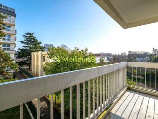 Appartement à vendre 410 000 € 5 pièces 4 chambres 105 m² Étage 2/3 Epi d'Or Villejuif 94800