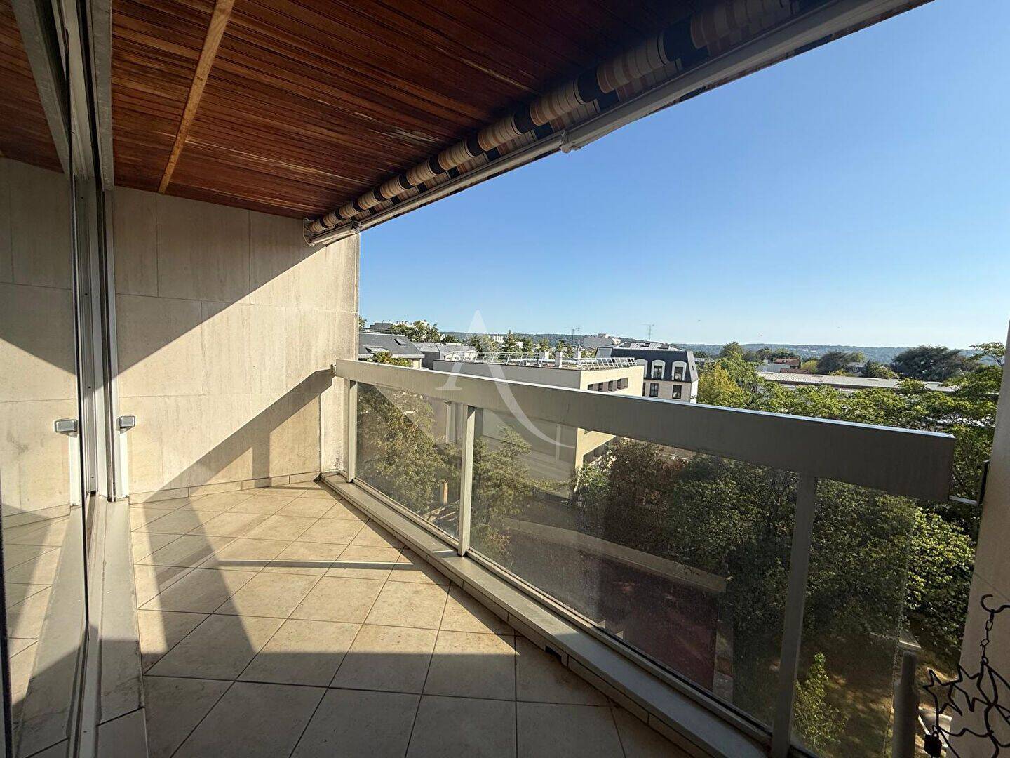 Appartement 2 pièces 48 m² · à Chatou · 47,6 m² · 1 250 €
