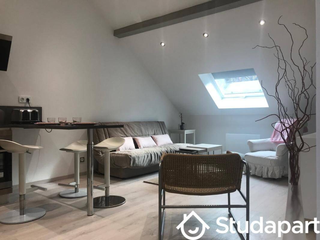 1 pièce 10 m² · à Cluses · 10 m² · 540 €/mois