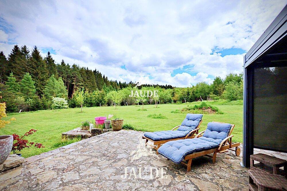 Maison 8 pièces 265 m² · à Saint-Alyre-d'Arlanc · 265 m² · 365 000 €