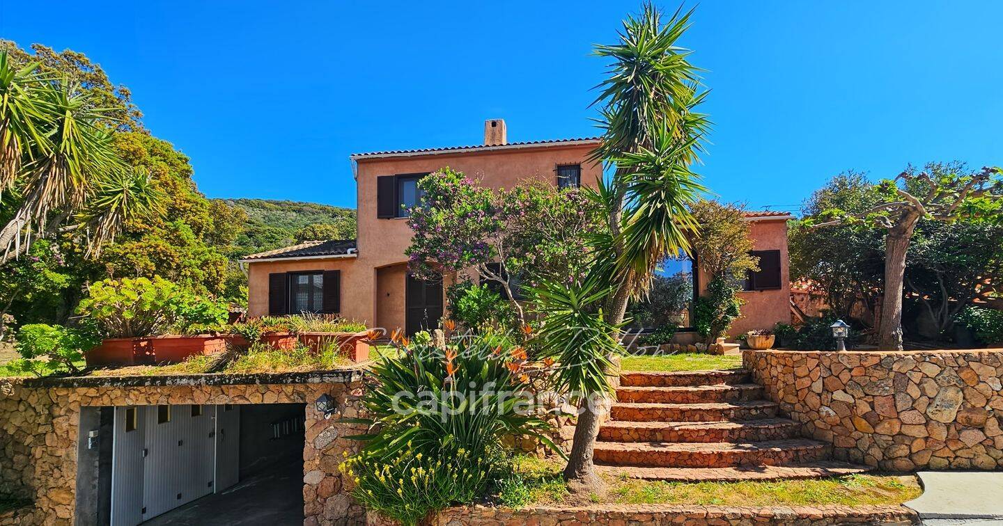 Maison 5 pièces 150 m² · à Figari · 150 m² · 525 000 €