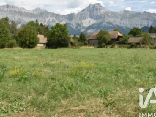 Terrain constructible à vendre 58 000 € 730 m² de terrain Tréminis 38710