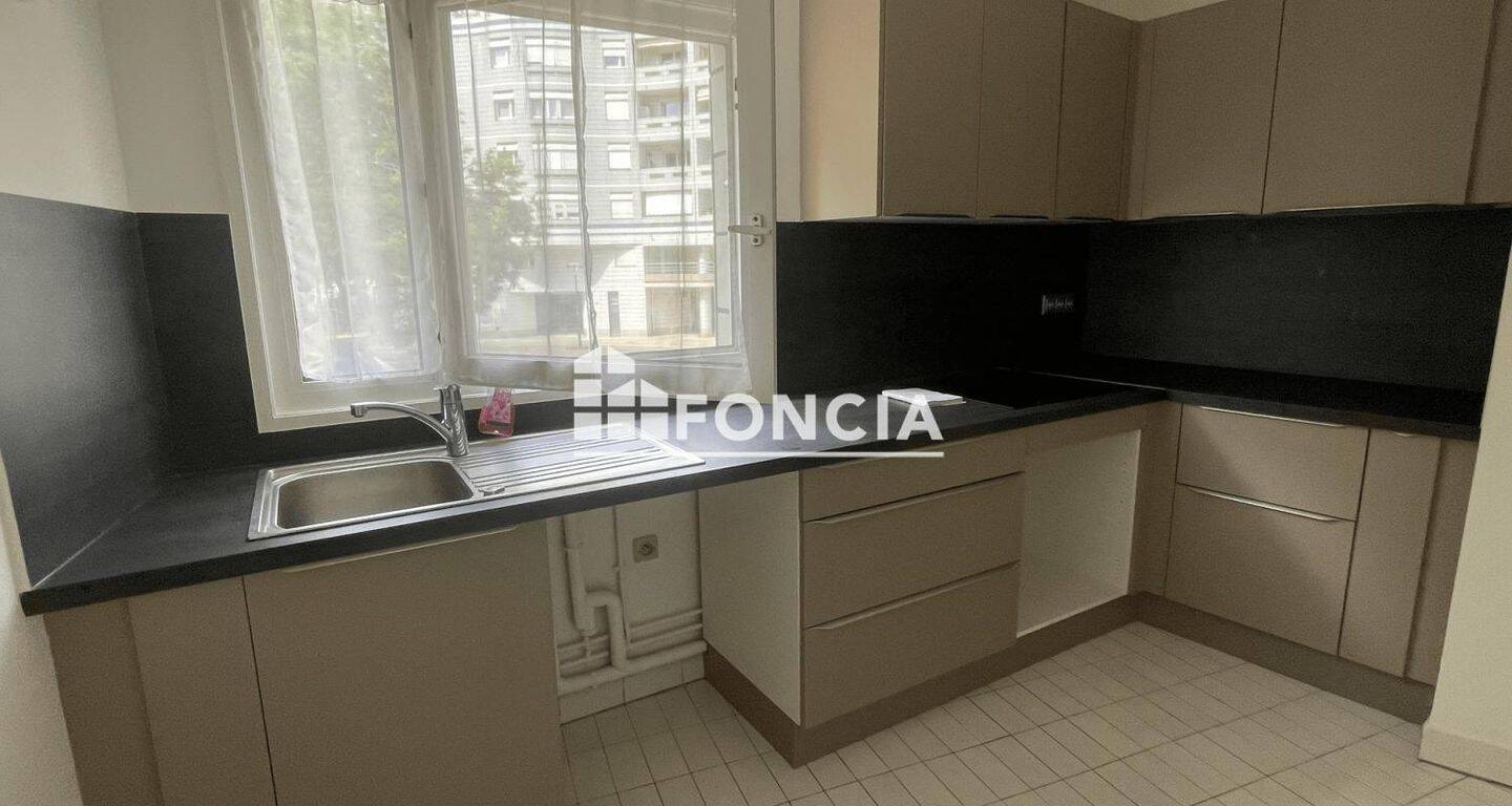 Appartement 2 pièces 59 m² · à Paris 15ème Arrondissement · 59,2 m² · 1 689 €