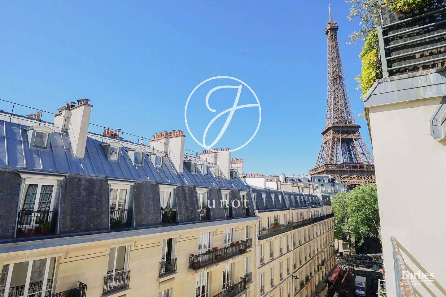 Appartement 2 pièces 65 m² · à Paris 7ème Arrondissement · 65,1 m² · 1 000 000 €