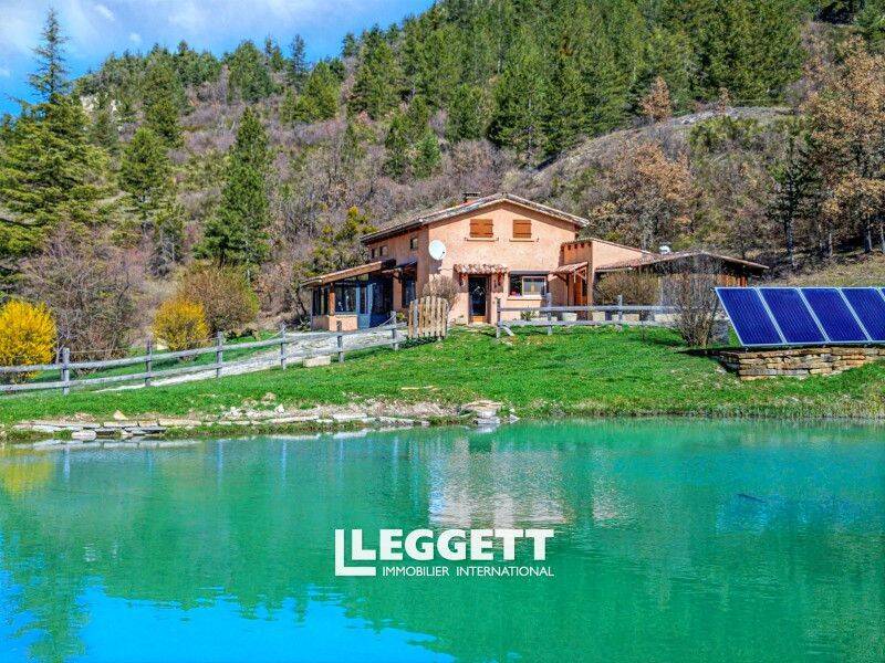 Maison 5 pièces 155 m² · à Barrême · 155 m² · 560 000 €