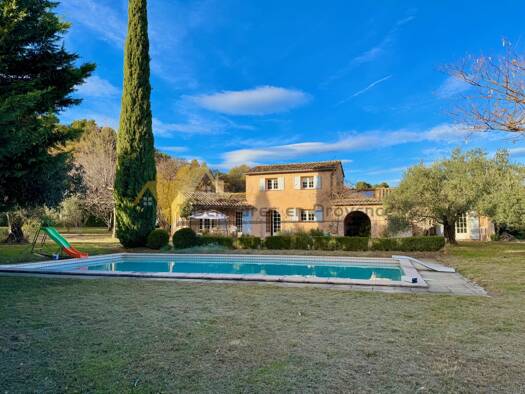 Villa à vendre 540 000 € 4 pièces 3 chambres 138 m² 1 675 m² de terrain Vaison-la-Romaine 84110