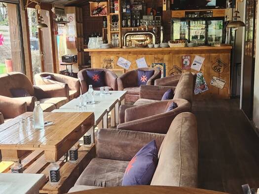 Hôtel à vendre Fonds de commerce 315 000 € 20 pièces Rouxmesnil-Bouteilles 76370