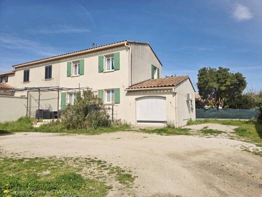 Maison à vendre 275 000 € 6 pièces 4 chambres 110 m² 467 m² de terrain La Plaine Beaucaire 30300