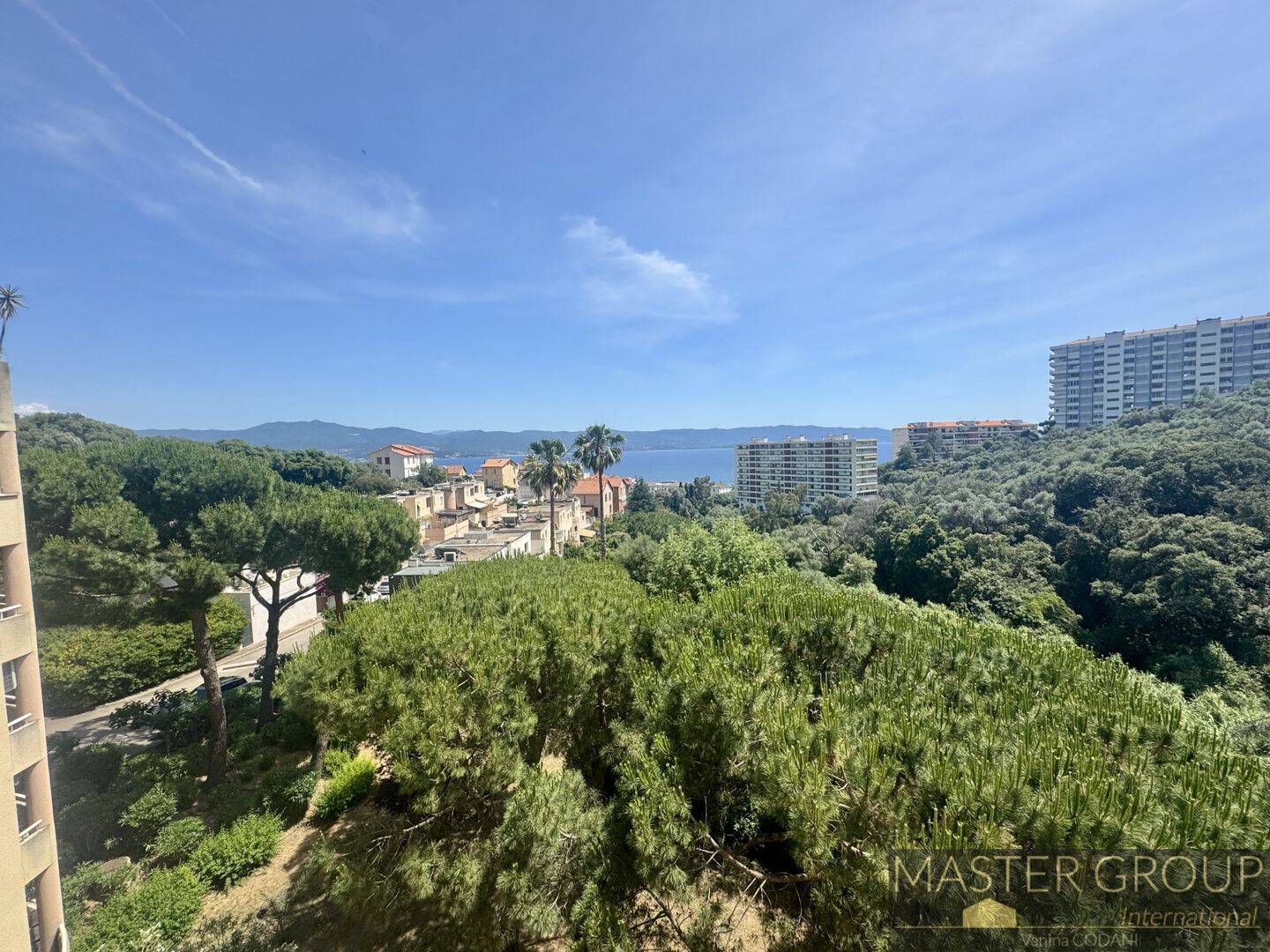 Appartement 4 pièces 100 m² · à Ajaccio · 100 m² · 615 000 €