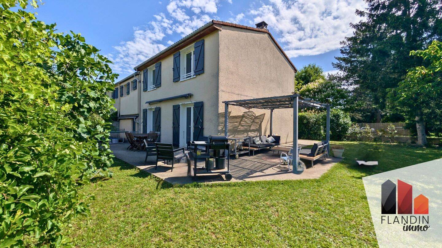 Maison 7 pièces 130 m² · à Charly · 130,3 m² · 541 000 €