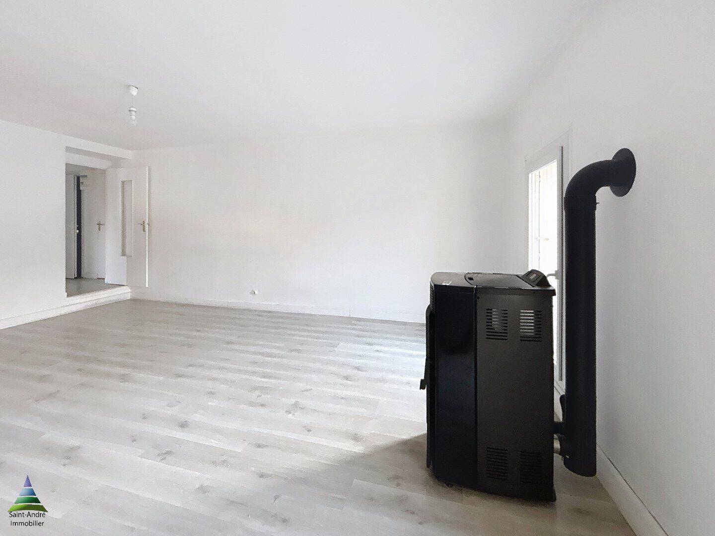 Appartement 3 pièces 74 m² · à Pézenas · 73,9 m² · 117 000 €