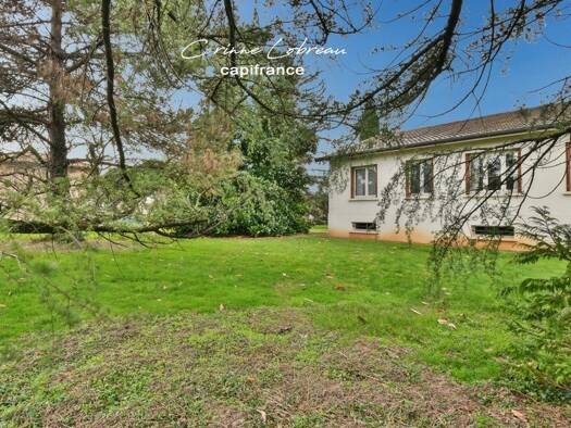 Maison à vendre 289 000 € 6 pièces 4 chambres 137 m² 1 400 m² de terrain Crêches-sur-Saône 71680