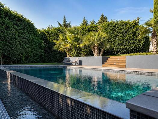Villa à vendre 775 000 € 5 pièces 4 chambres 143 m² 980 m² de terrain La Bouilladisse 13720