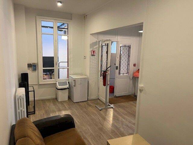 Maison 5 pièces 100 m² · à Clichy · 100 m² · 4 500 €