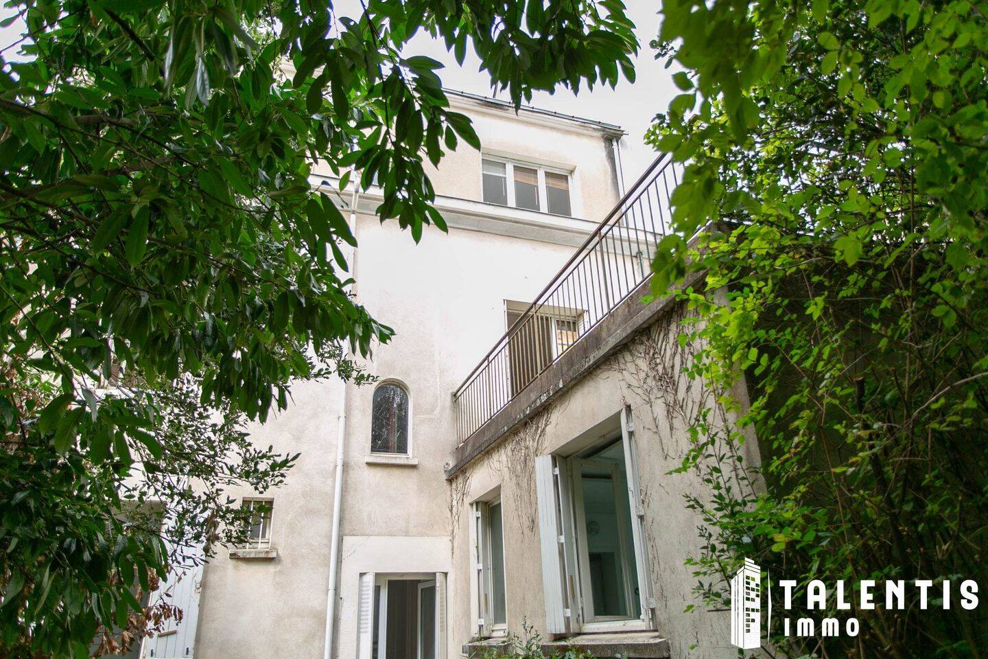 Maison 12 pièces 209 m² · à Rezé · 209 m² · 480 000 €