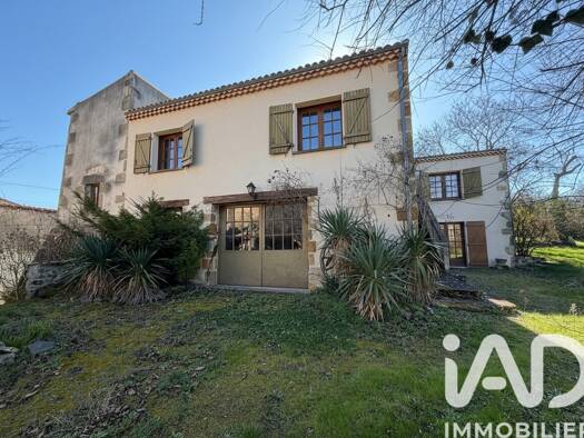 Maison à vendre 299 000 € 6 pièces 4 chambres 173 m² 2 582 m² de terrain Vic-le-Comte 63270